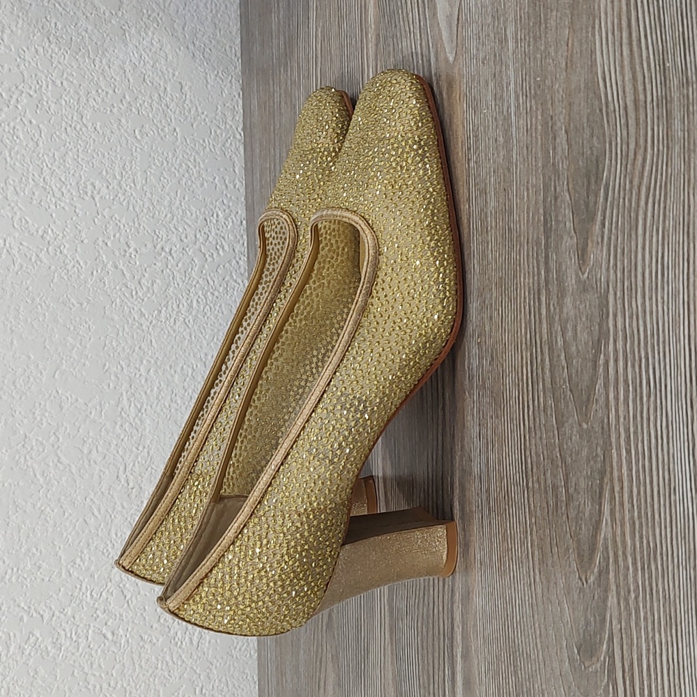 Like New NINA Sparkly Gold Pumps Shoes Heels Leather Soles 7.5 - Picture 3 of 13